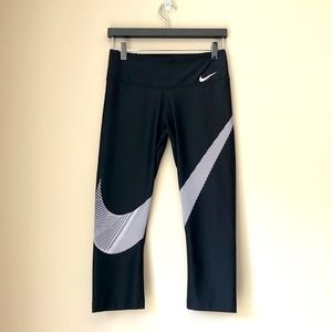 Nike Dri-Fit Activewear Capri legging Size S